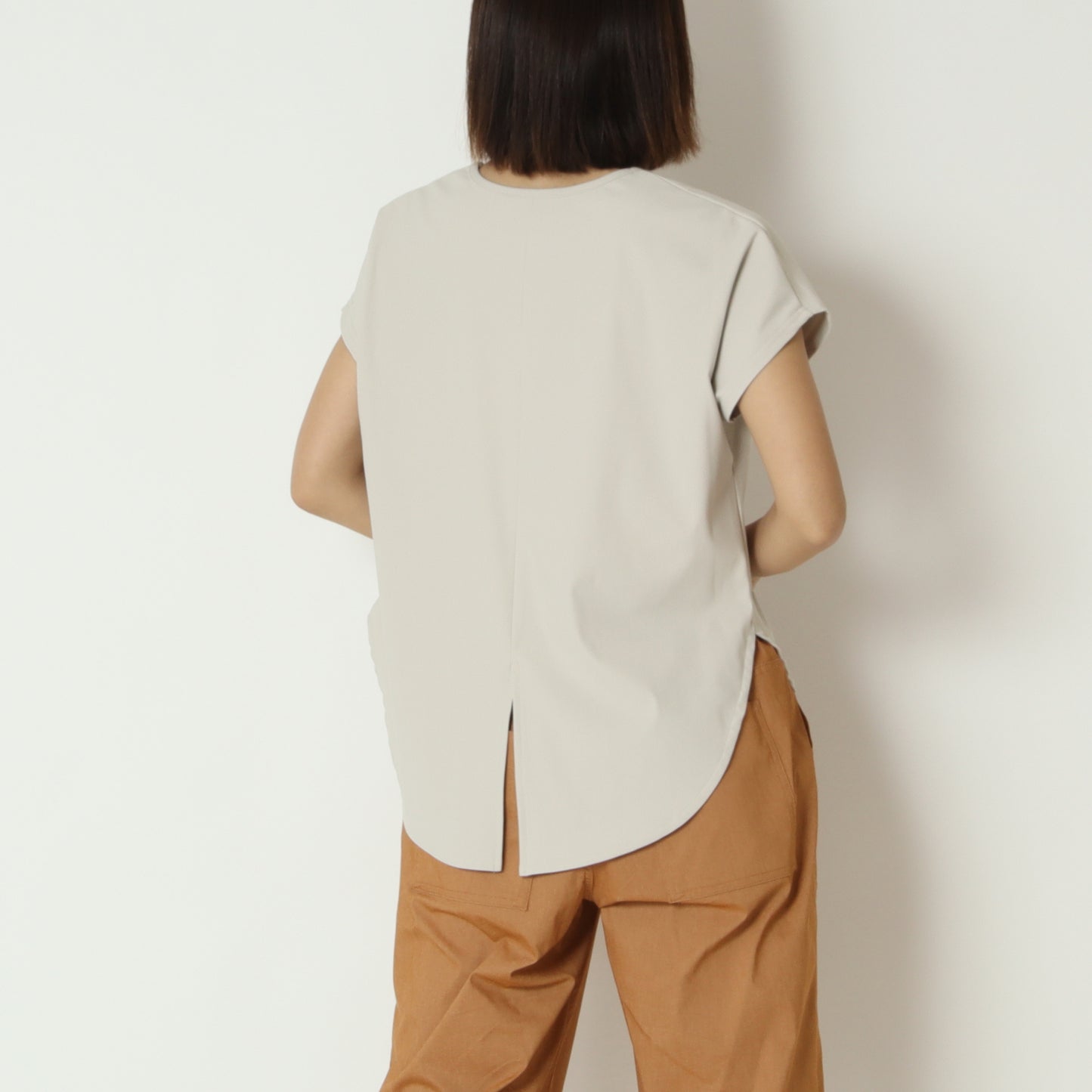 GRACE COOLバックスリットTシャツ　65025508