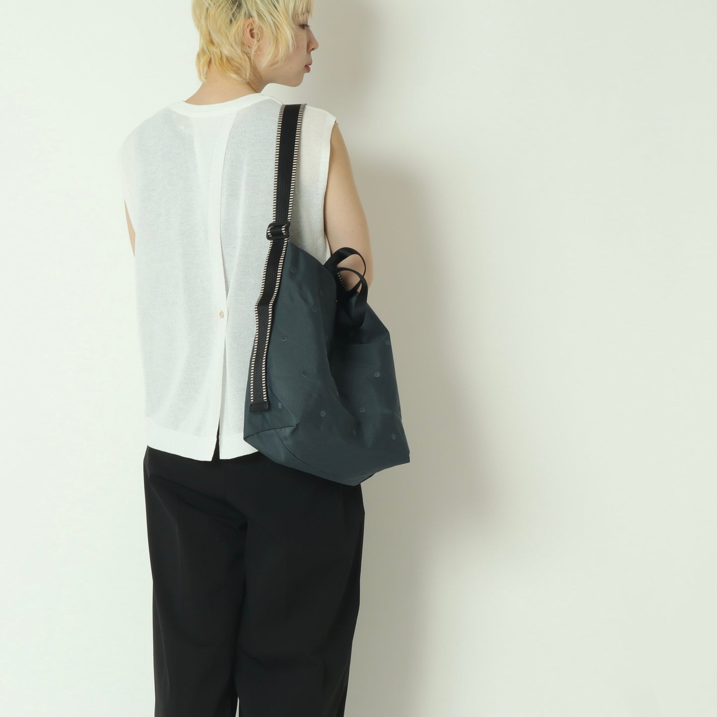 ドット刺繍ナイロン2wayショルダー　010080100