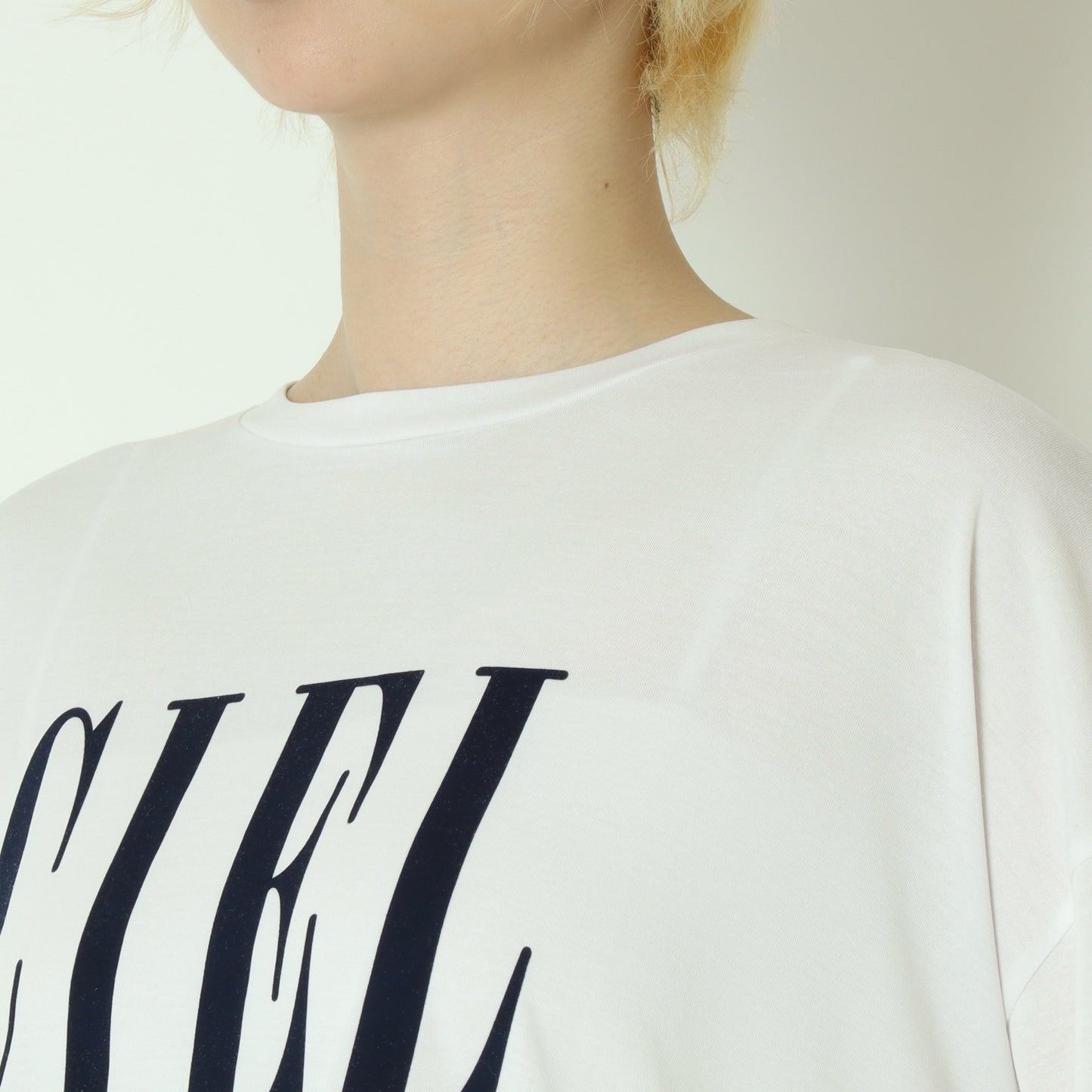 フロッキープリントロゴカットソー　780336