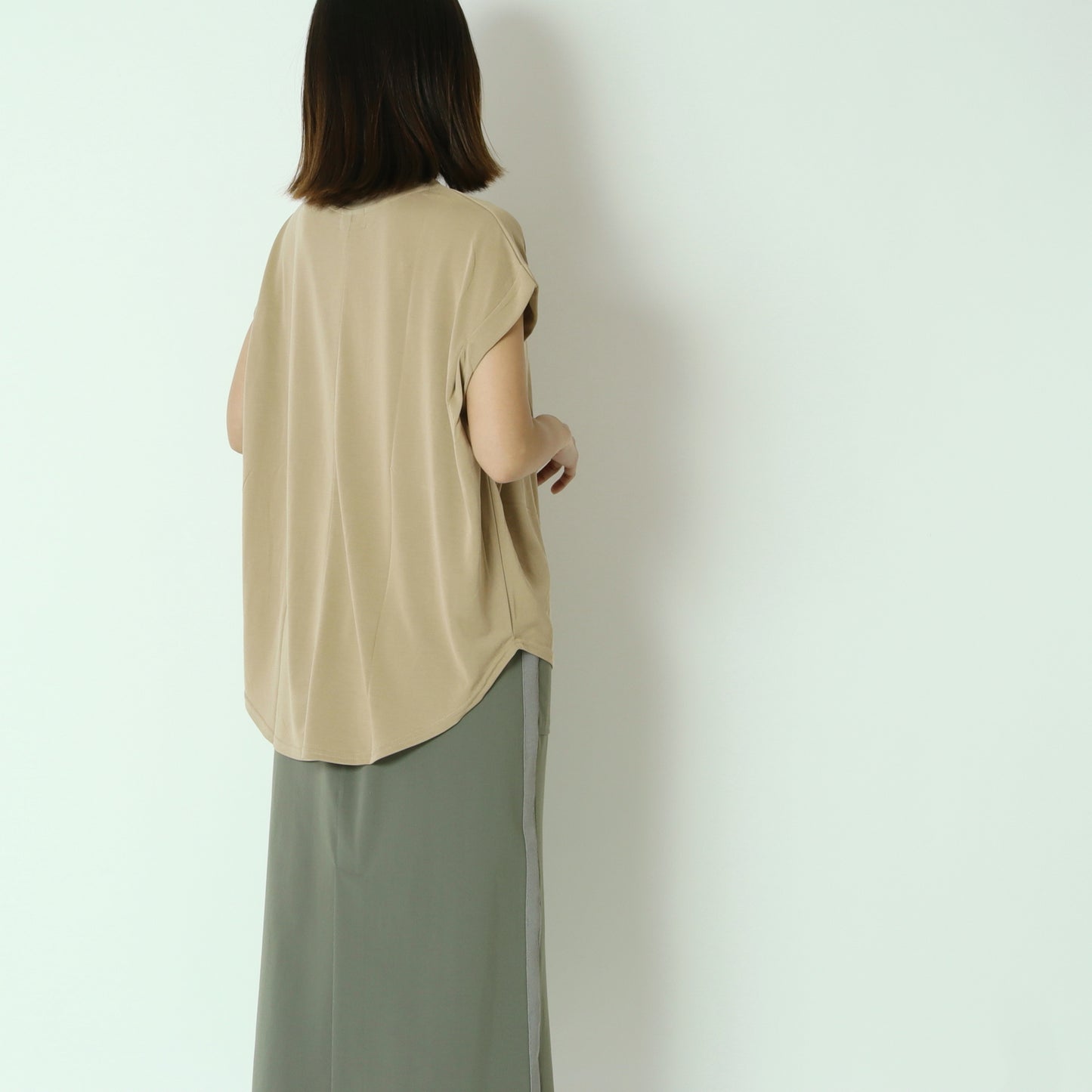 モダールリラックスロゴTシャツ　810304