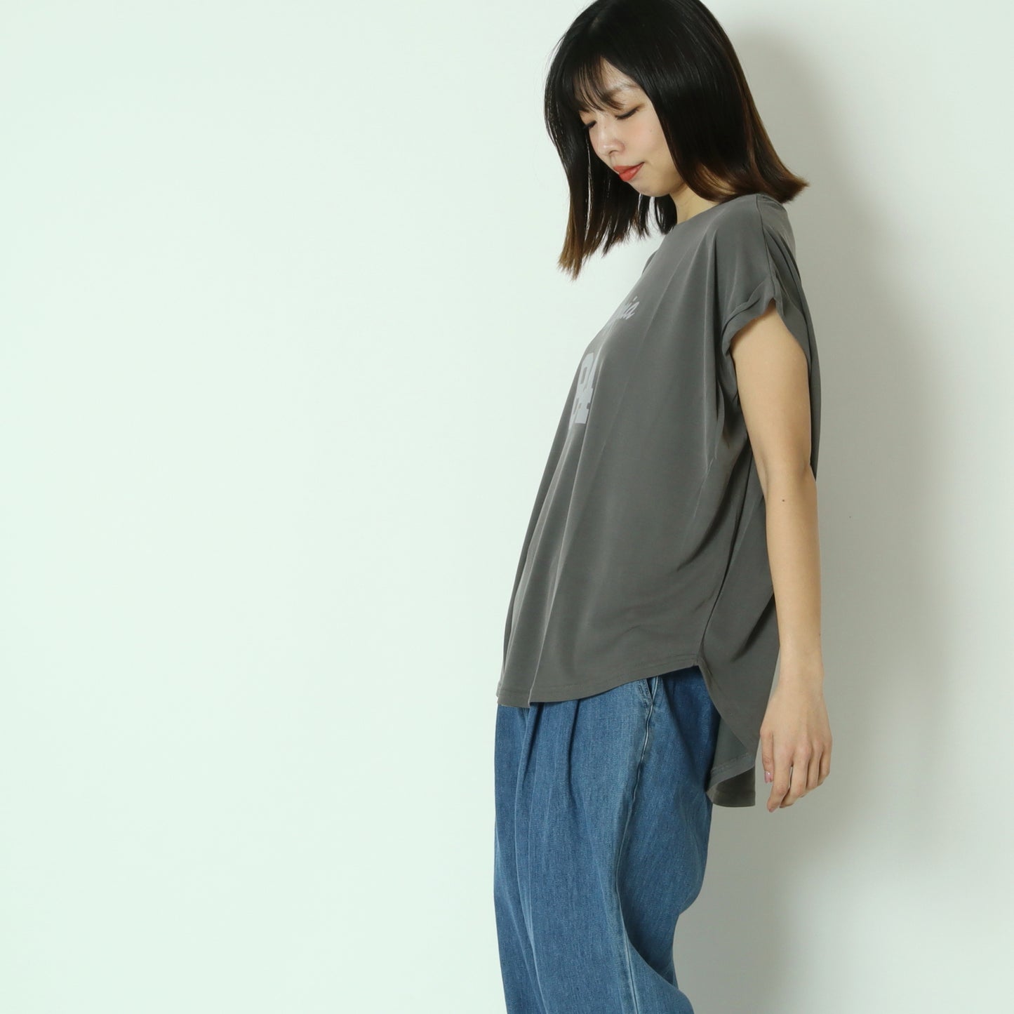 モダールリラックスロゴTシャツ　810304