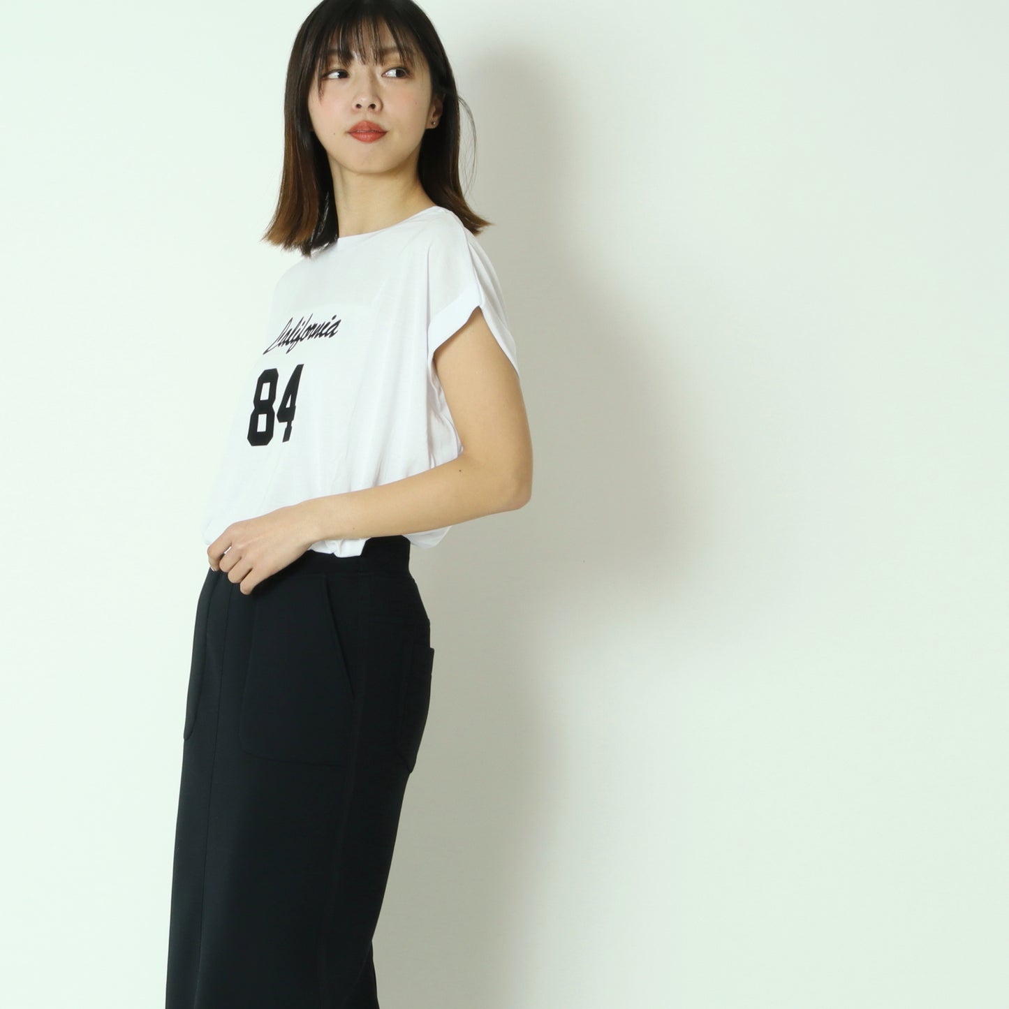 モダールリラックスロゴTシャツ　810304