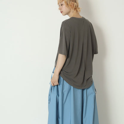 ロゴラウンドヘムTシャツ　810317