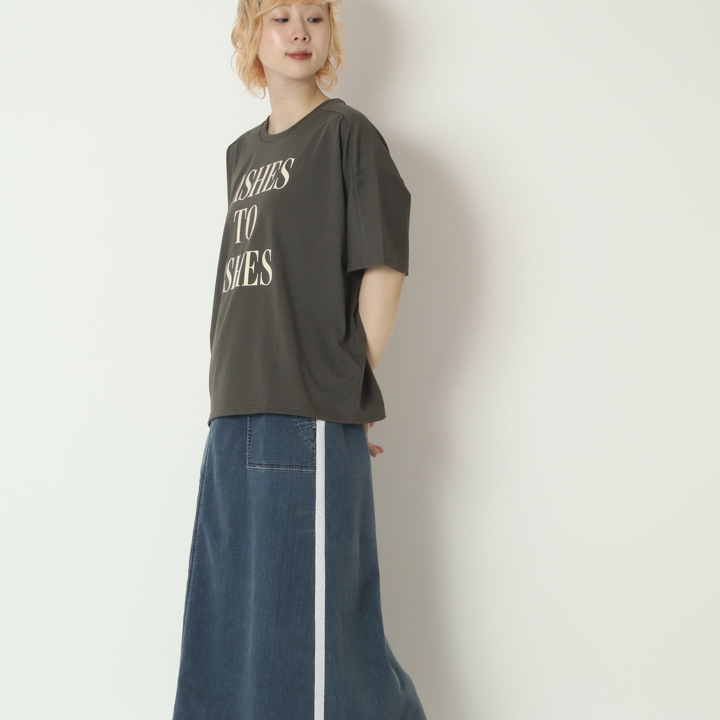 ドルマンスリーブロゴプリントTシャツ　830313