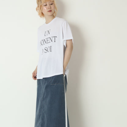ロゴプリントラウンドヘムTシャツ　830308