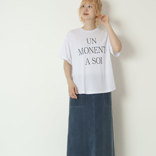 ロゴプリントラウンドヘムTシャツ　830308
