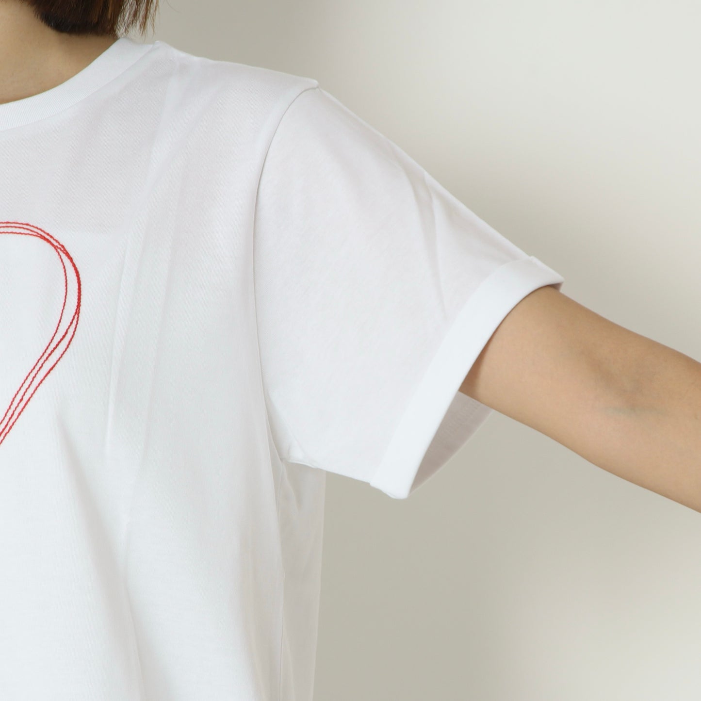 ハート刺繍Tシャツ　850302