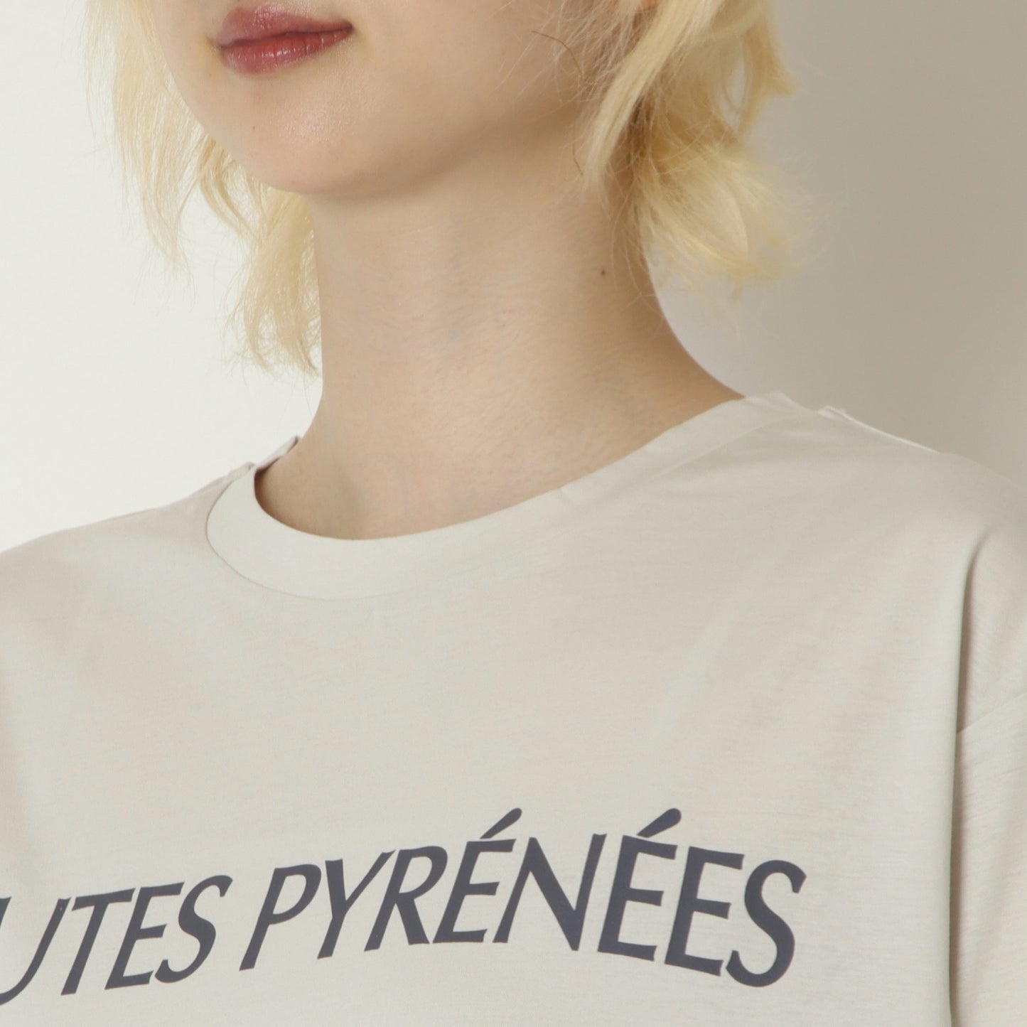 脇ポケット付きロゴTシャツ　623967