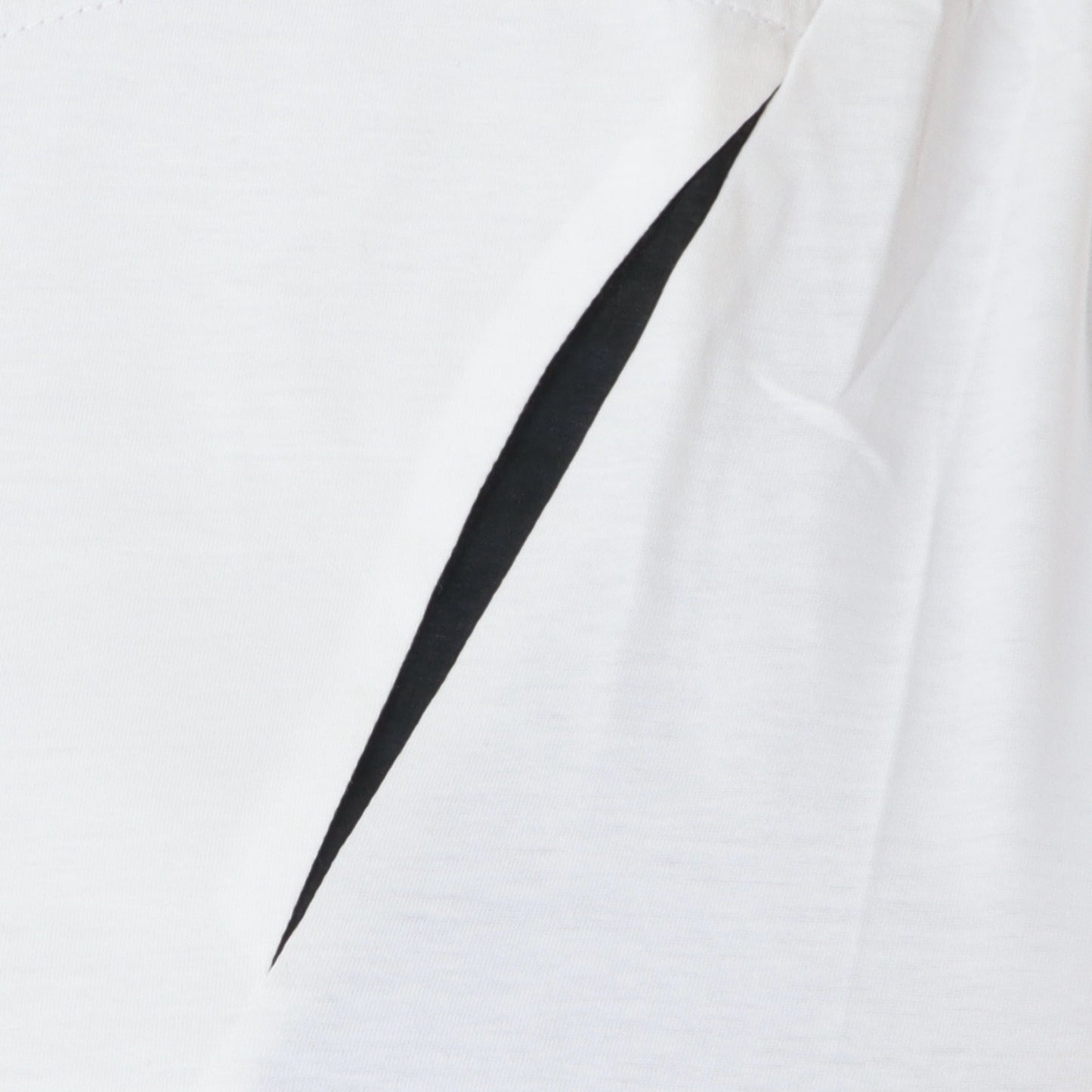 脇ポケット付きロゴTシャツ　623967
