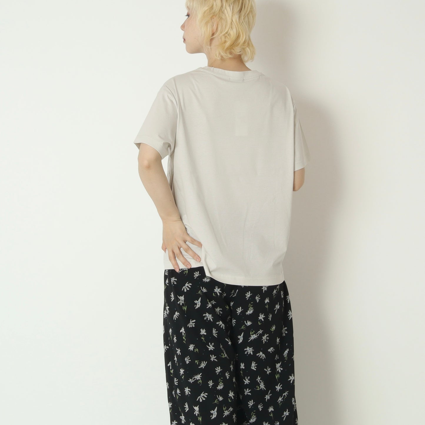 脇ポケット付きロゴTシャツ　623967