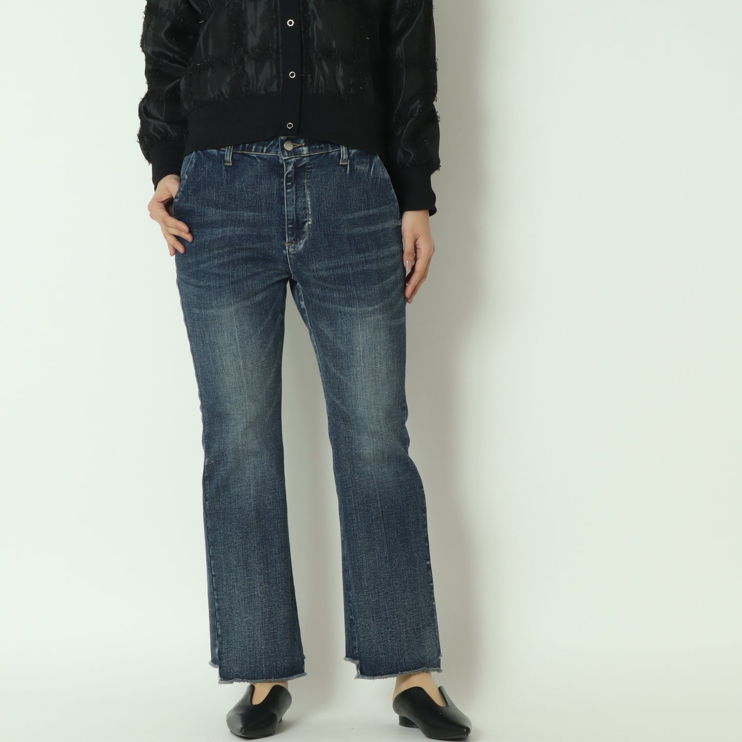 ブーツカットデニムパンツ  BO25-147P