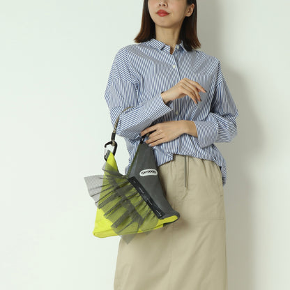 フリルメッシュミニトライアングルバッグ　R2601TMM47