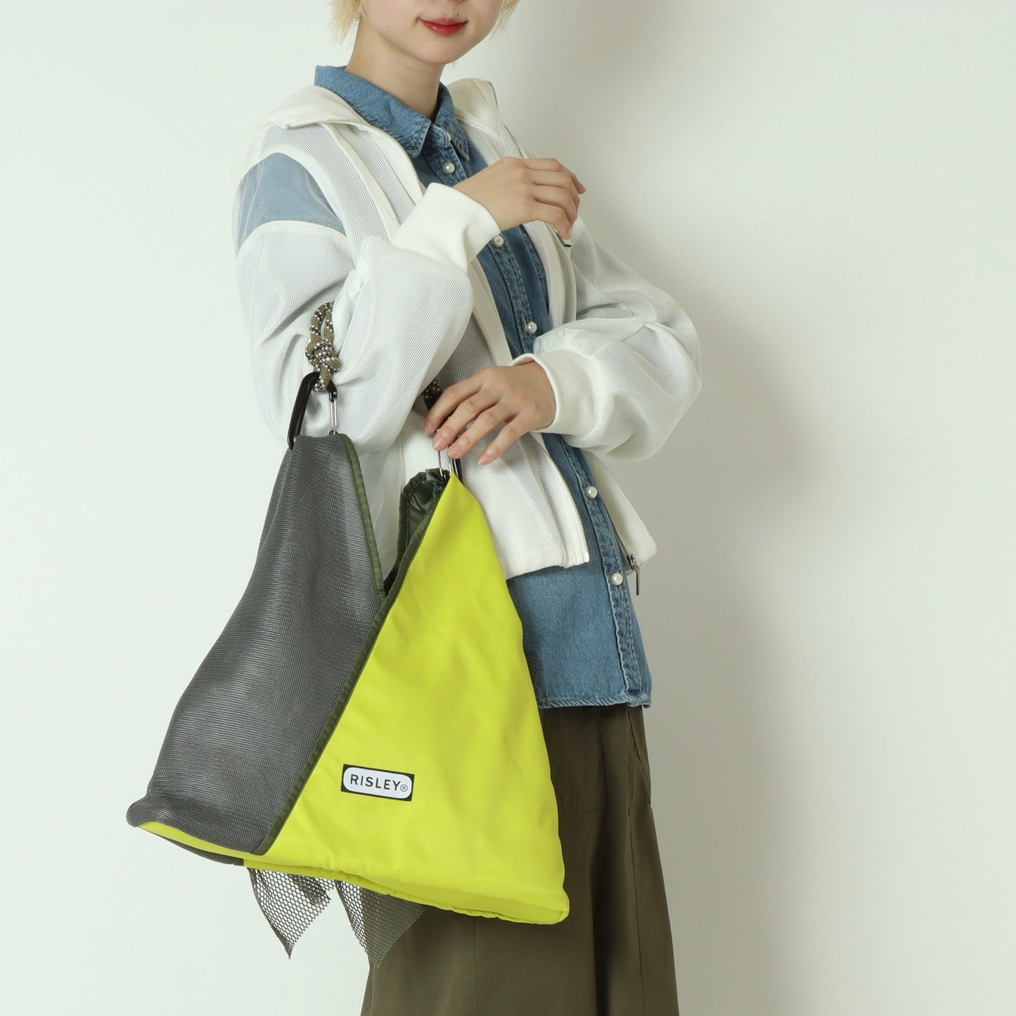 フリルメッシュトライアングルバッグ　R2601TFM46