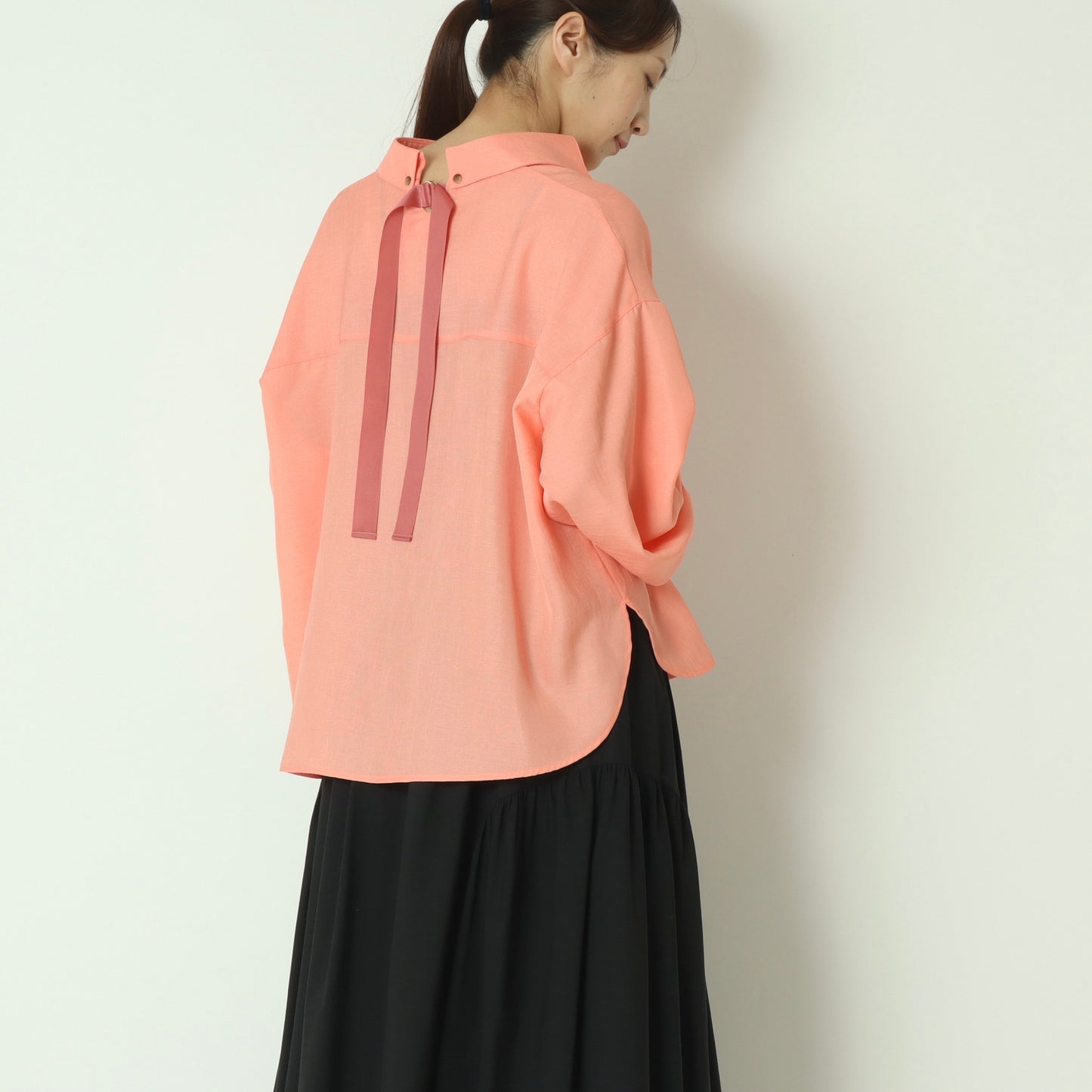 バックグログランテープブラウス   H426113