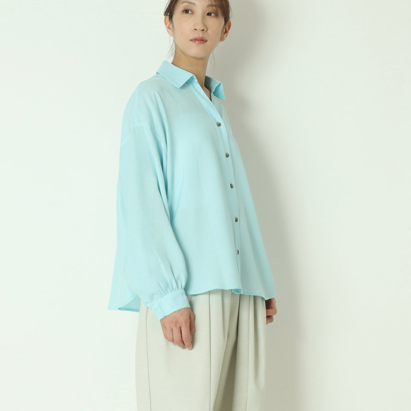 バックグログランテープブラウス   H426113