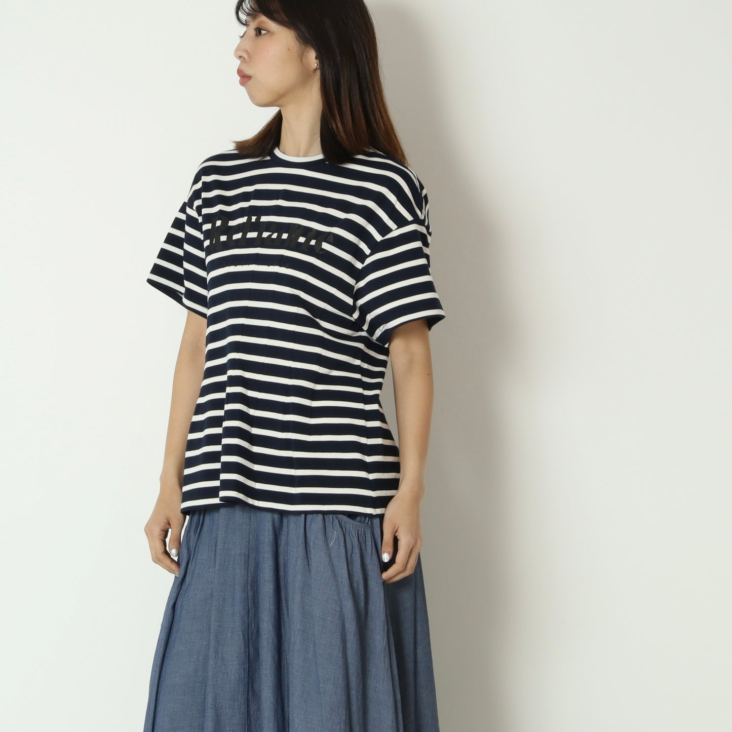 リフレイムボーダーロゴリラックスTシャツ　Ｈ526114