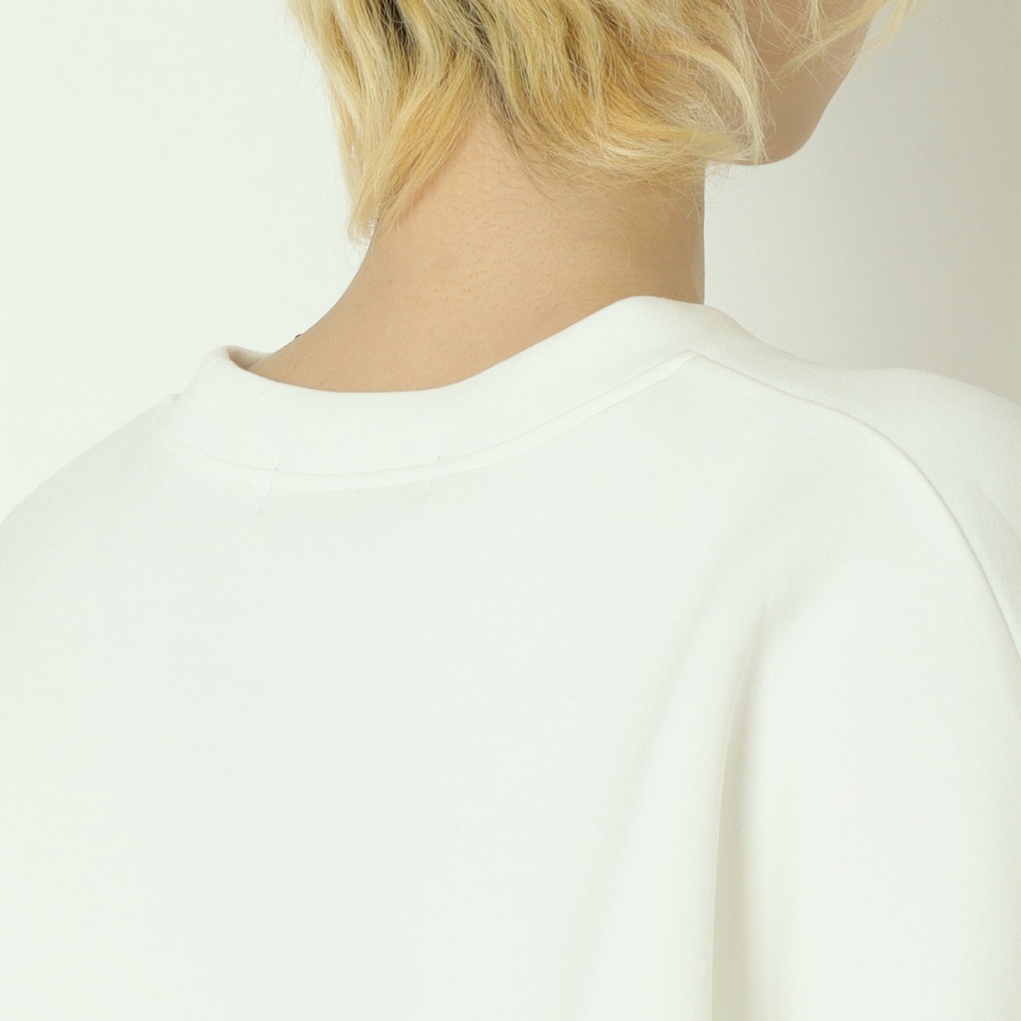 ボンディングプルオーバー　MRB101TAE