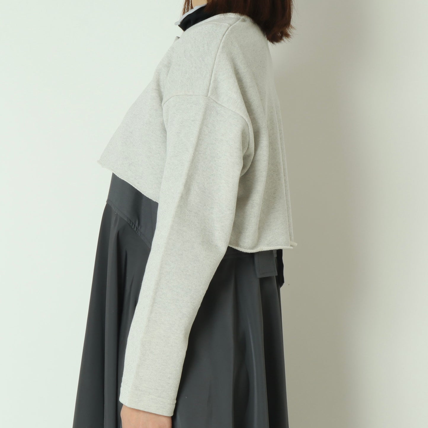 ラメニットクロップド丈カーディガン　261A3111