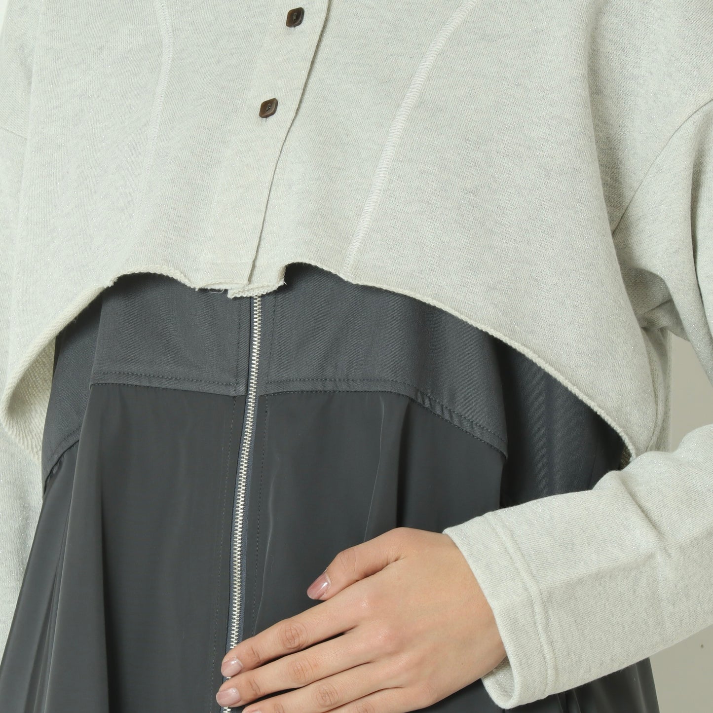 ラメニットクロップド丈カーディガン　261A3111