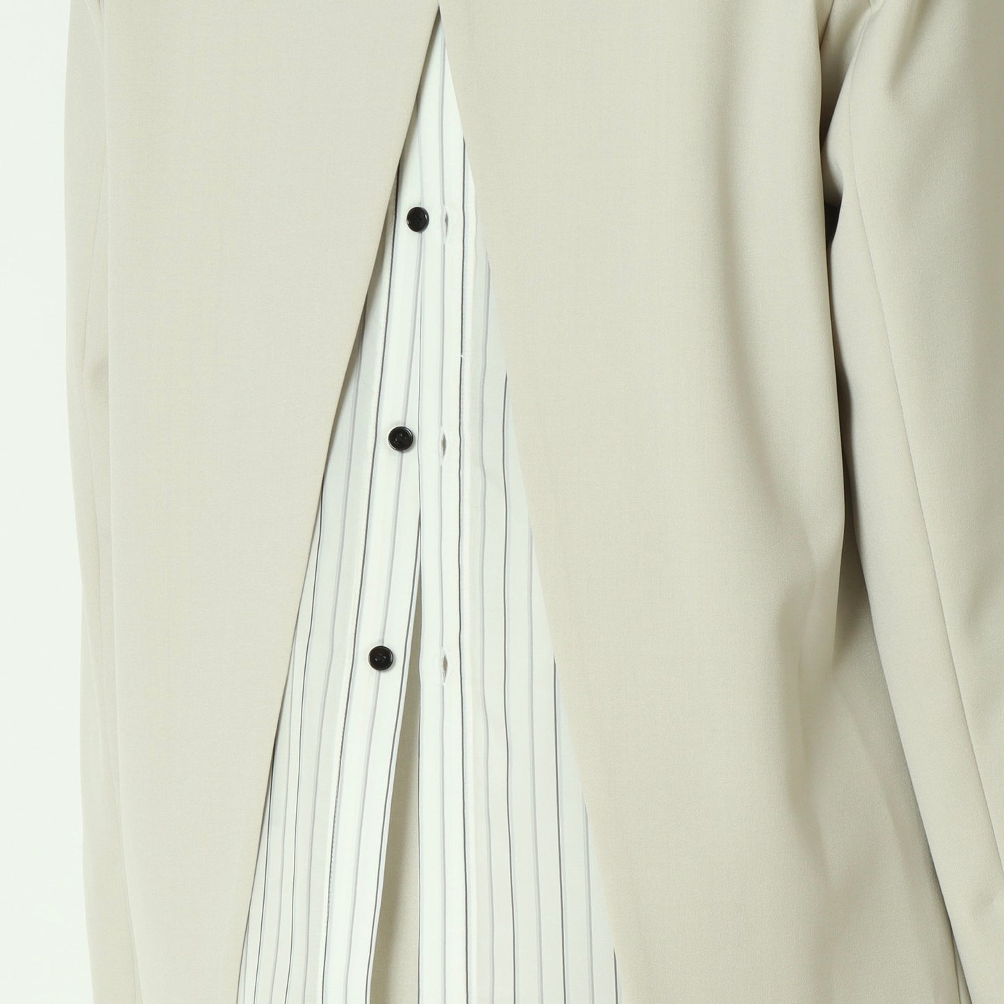 バックデザインテーラードジャケット  261A3100