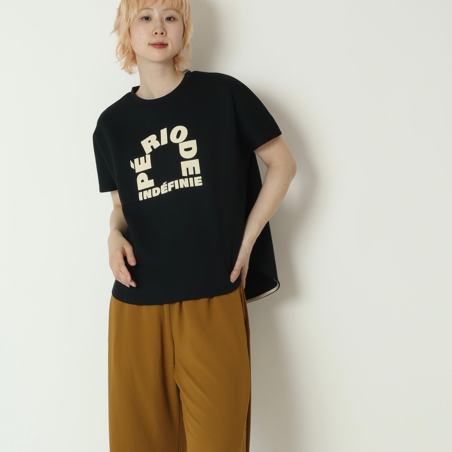 フロッキーロゴダンボールTシャツ　600103