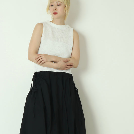 バックスリットボタンデザインニットベスト　23810809