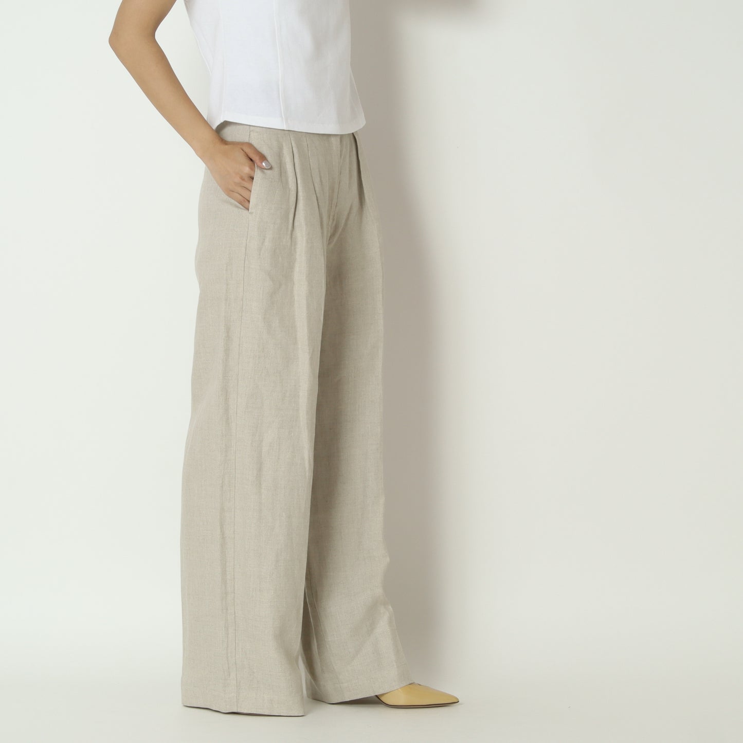 ウエストサイドベルトワイドパンツ　23820502