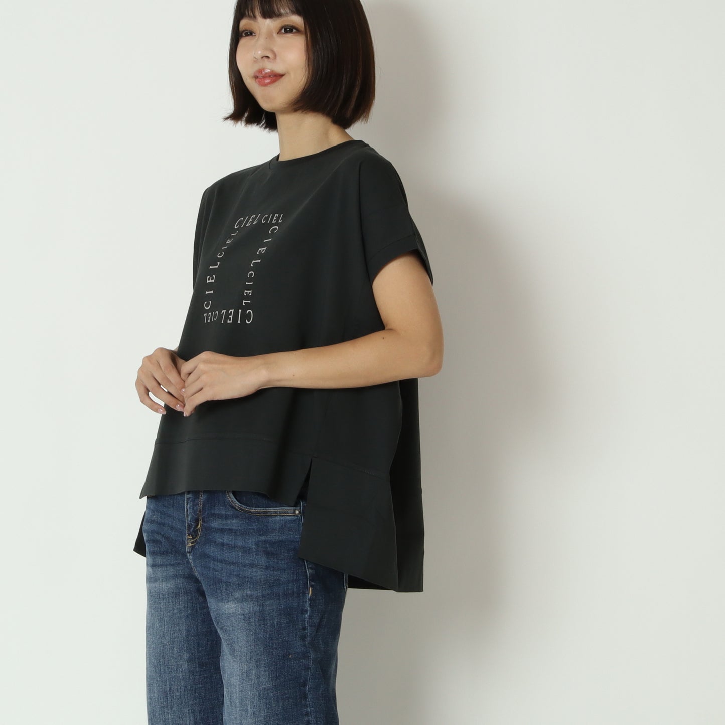 CIELスクエアロゴTシャツ 80269751