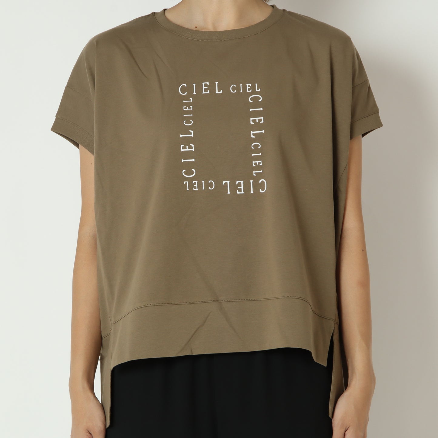 CIELスクエアロゴTシャツ 80269751