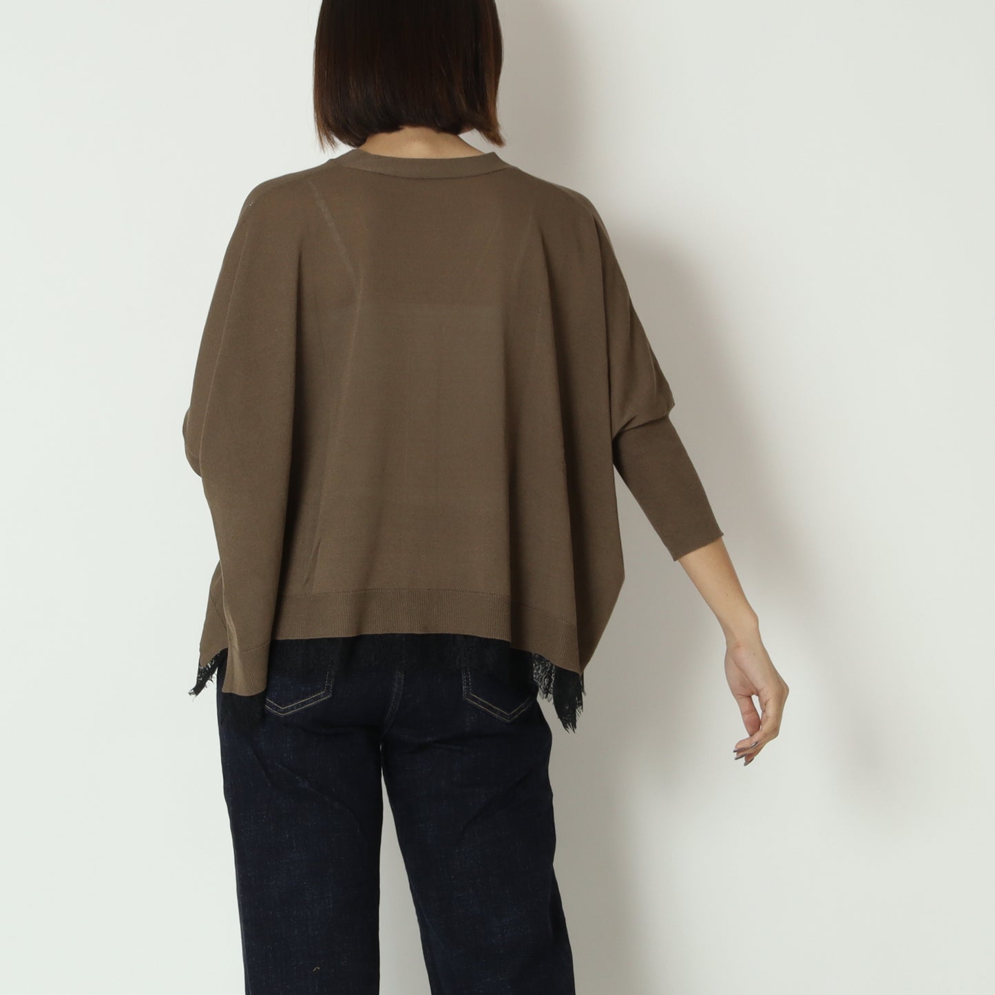 レースヘムＶネックニットカーディガン　8561347