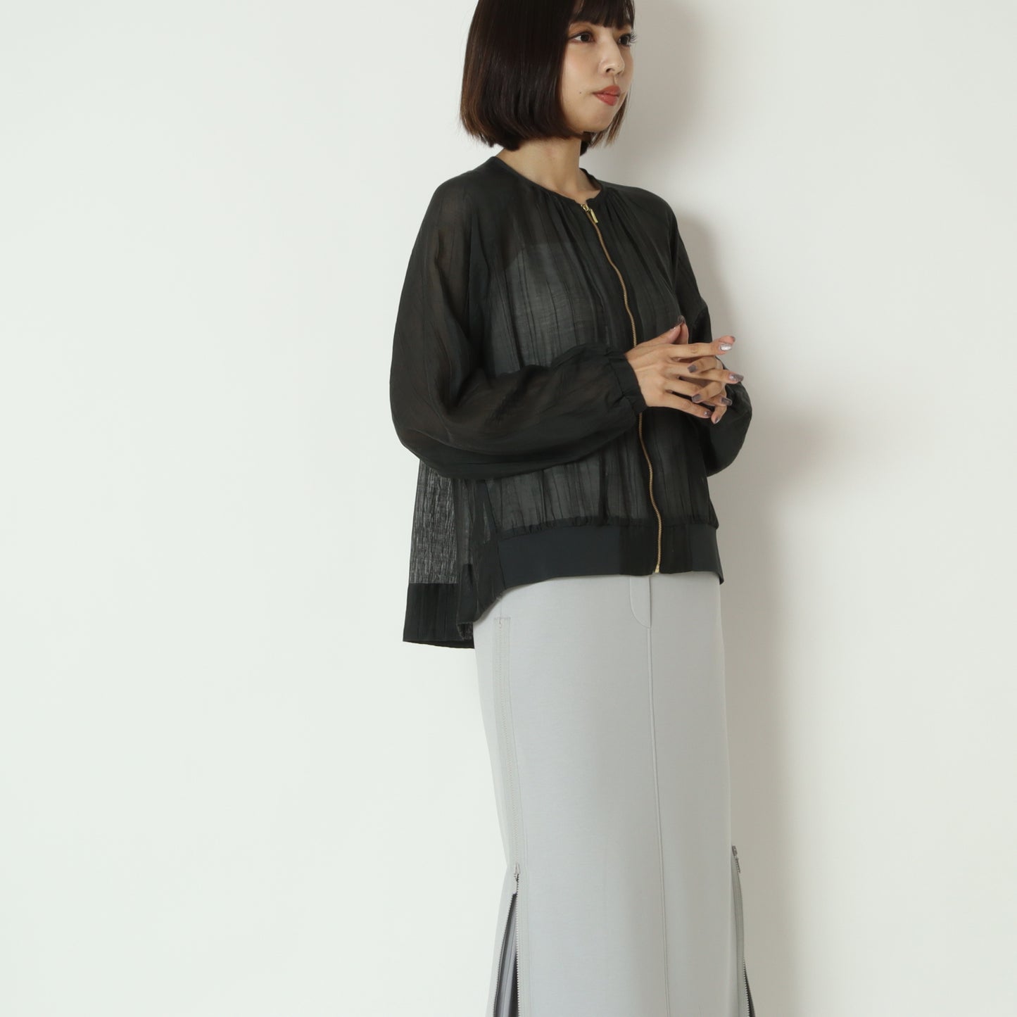 ノーカラーシアーブルゾン　8563309