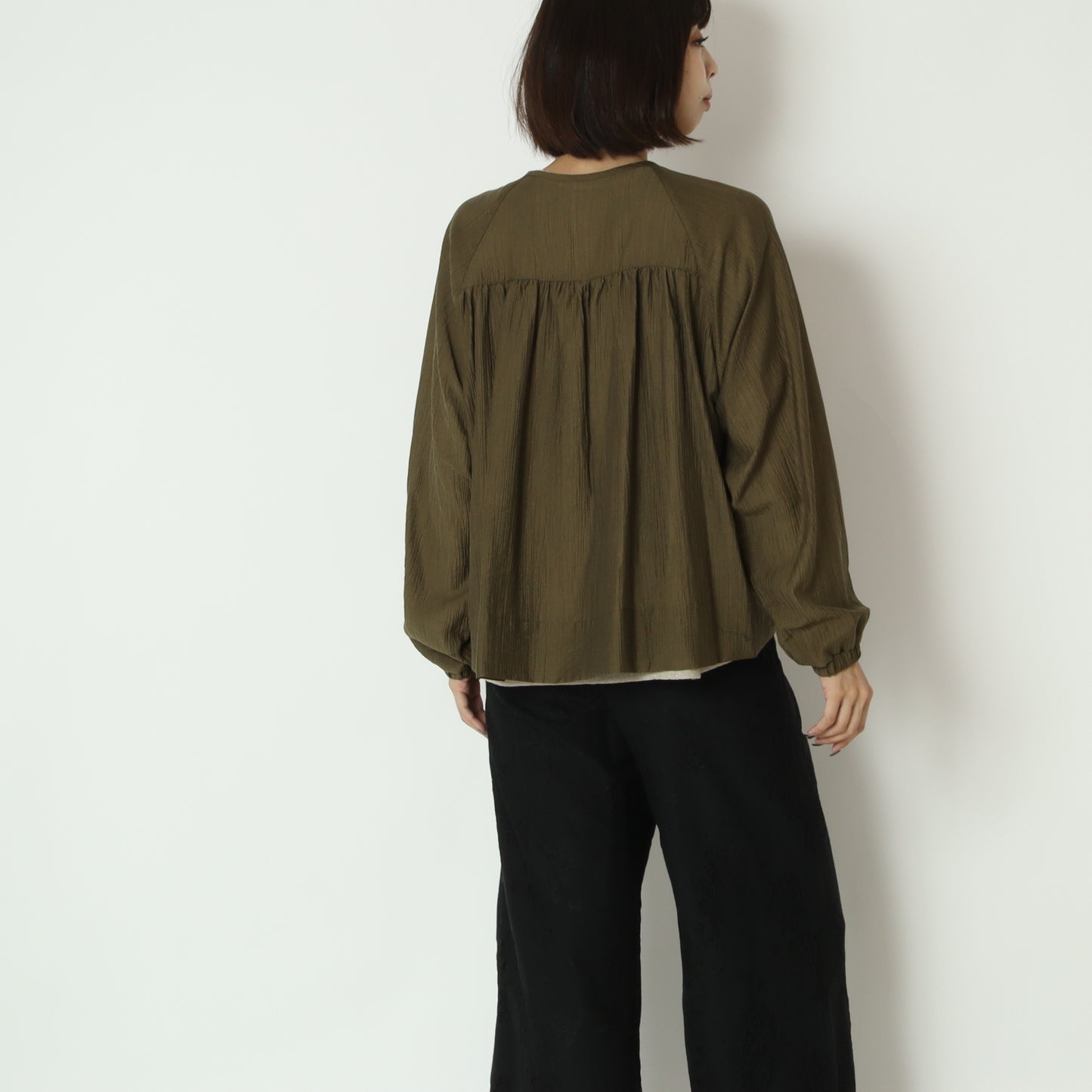 ノーカラーシアーブルゾン　8563309
