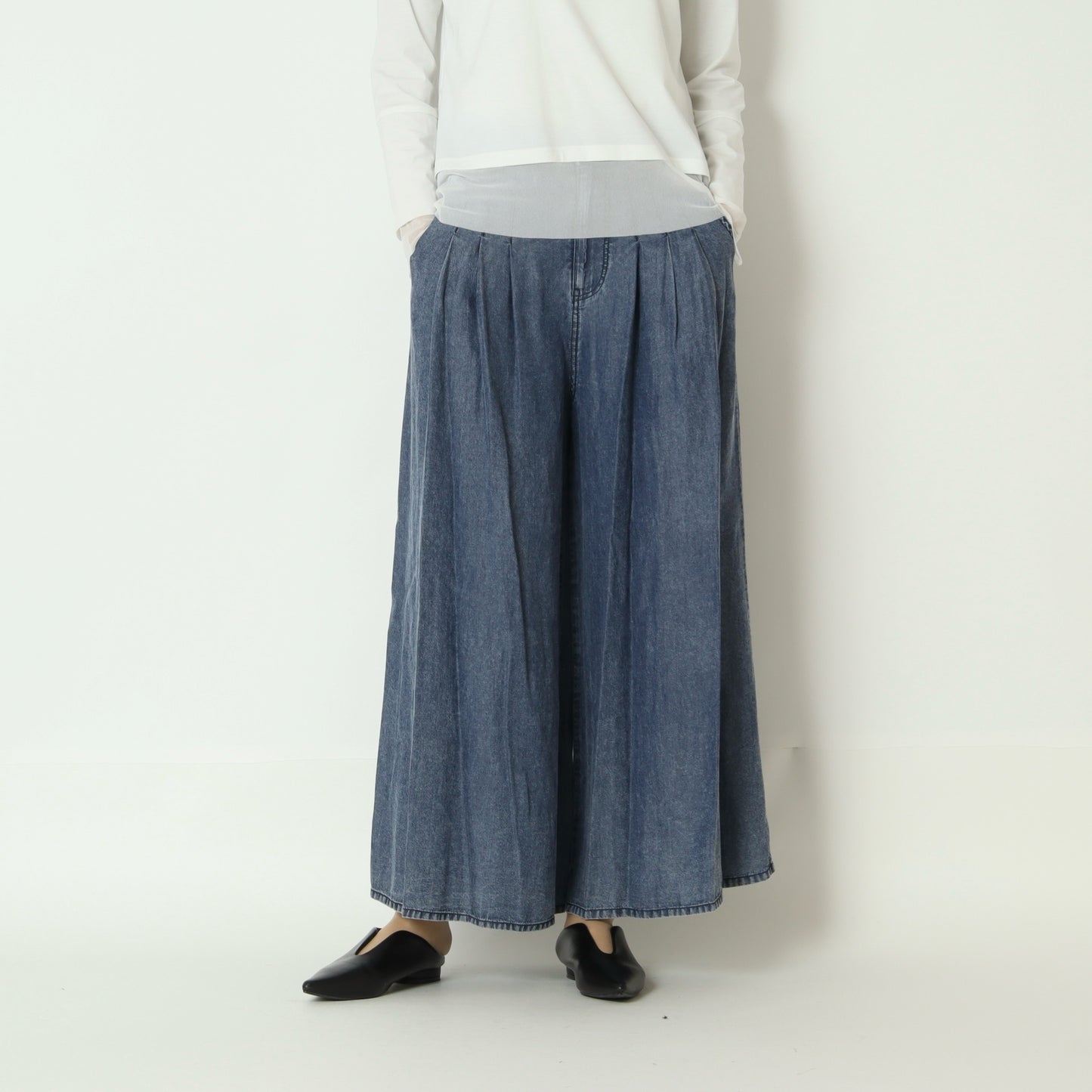 パウダーシルクデニムワイドパンツ　DR2620011