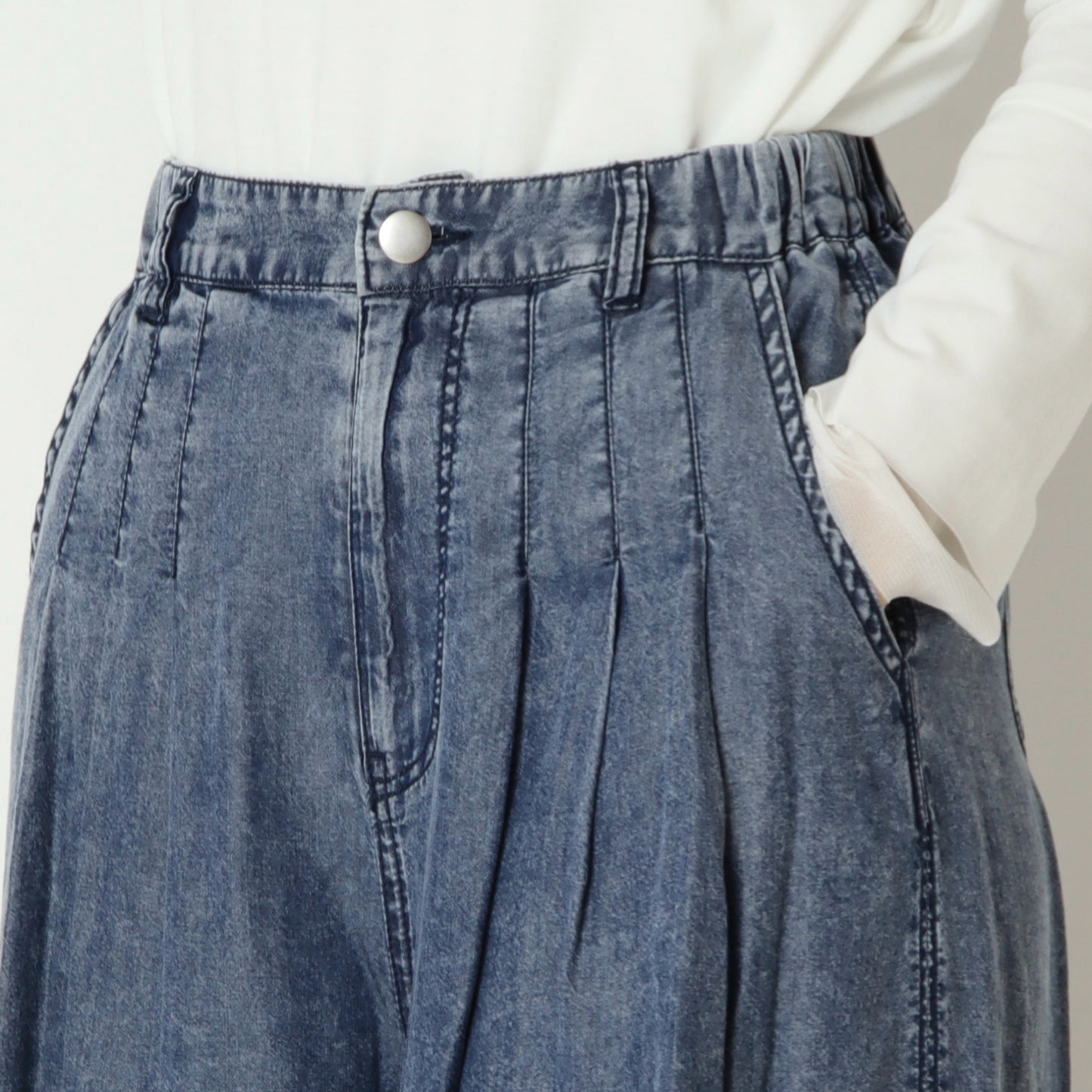 パウダーシルクデニムワイドパンツ　DR2620011