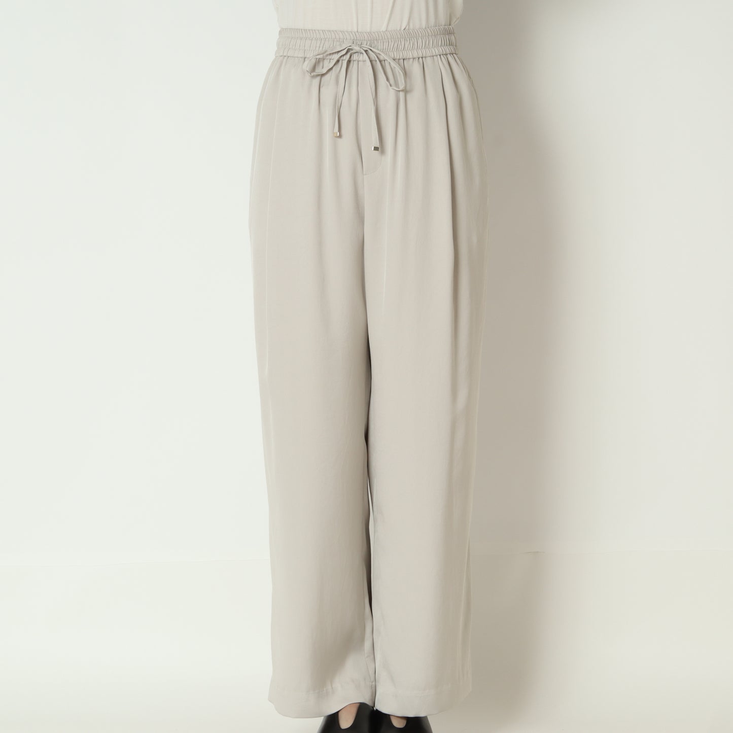 ドロスト付きストレートパンツ　U2437H-26