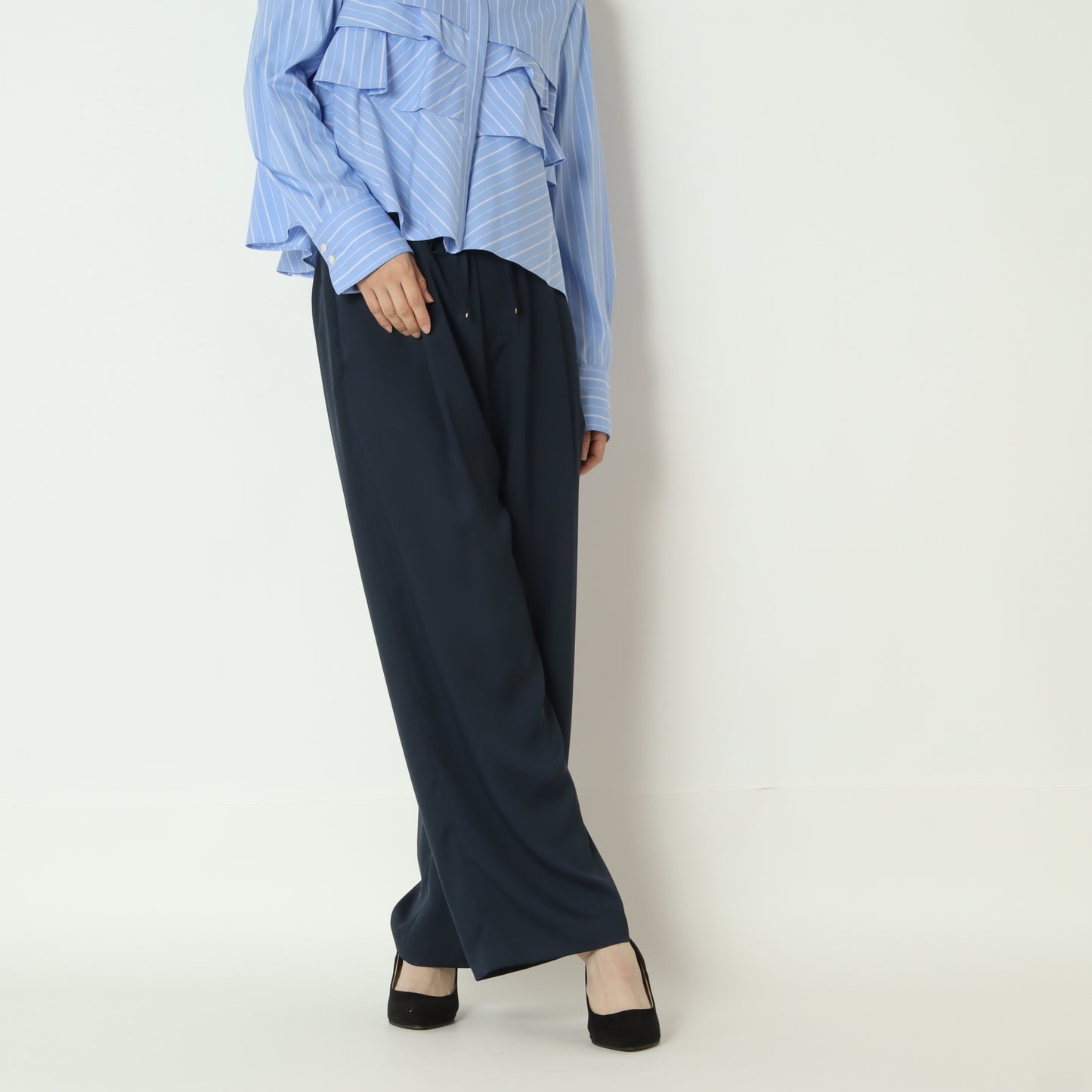 ドロスト付きストレートパンツ　U2437H-26