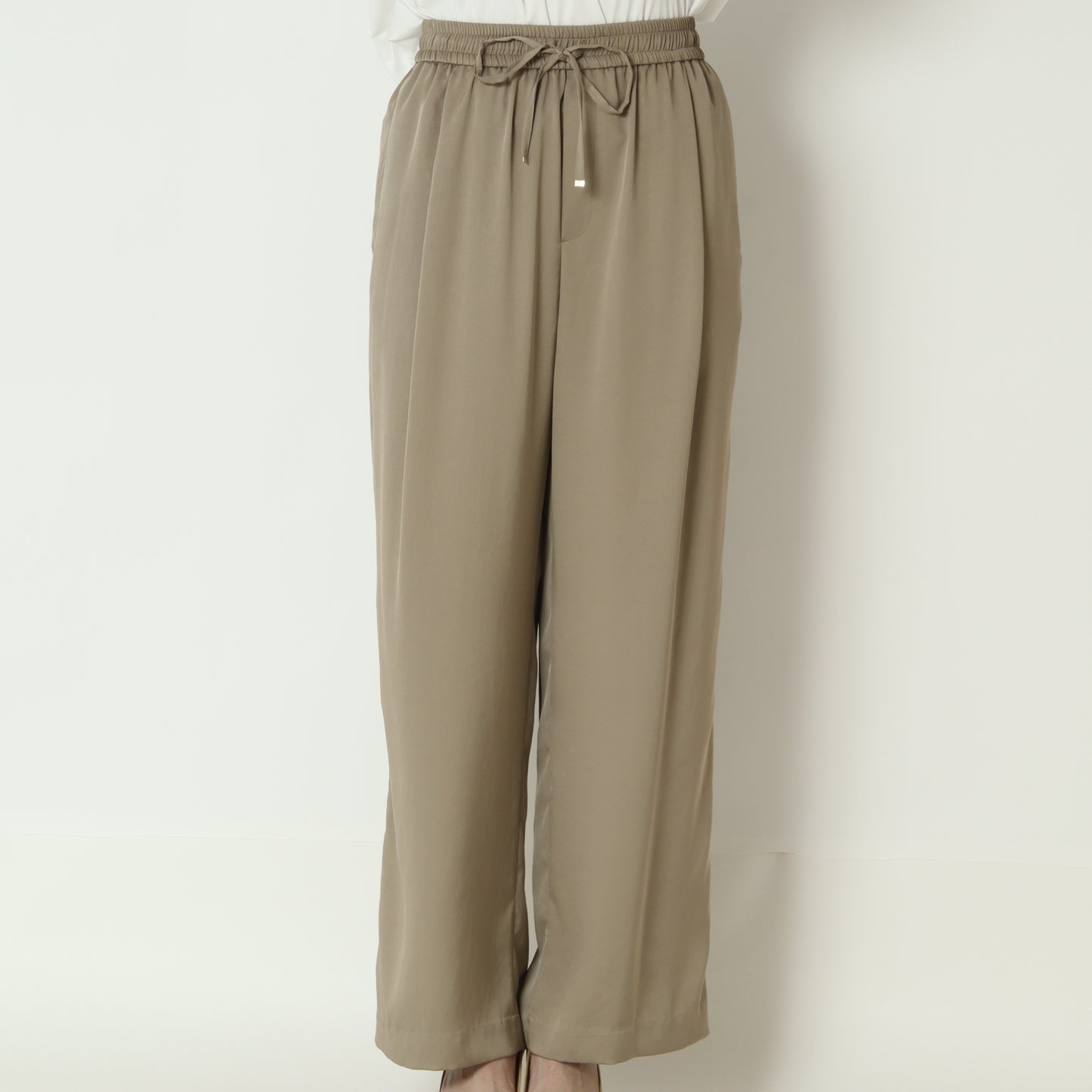 ドロスト付きストレートパンツ　U2437H-26