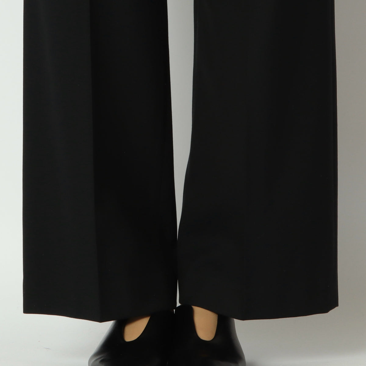 センタープレスワイドパンツ　U2434H-26