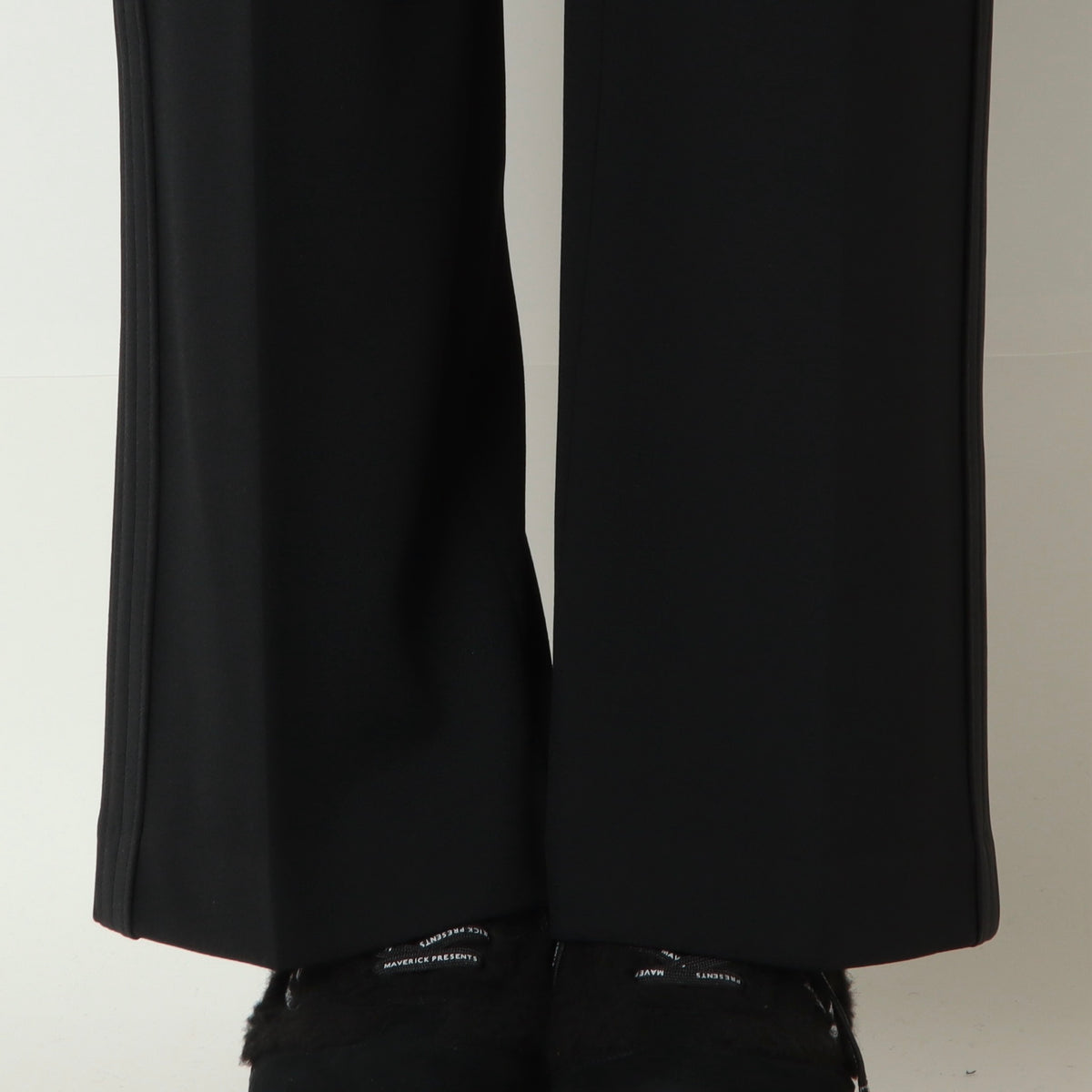 サイドシームパンツ　632602