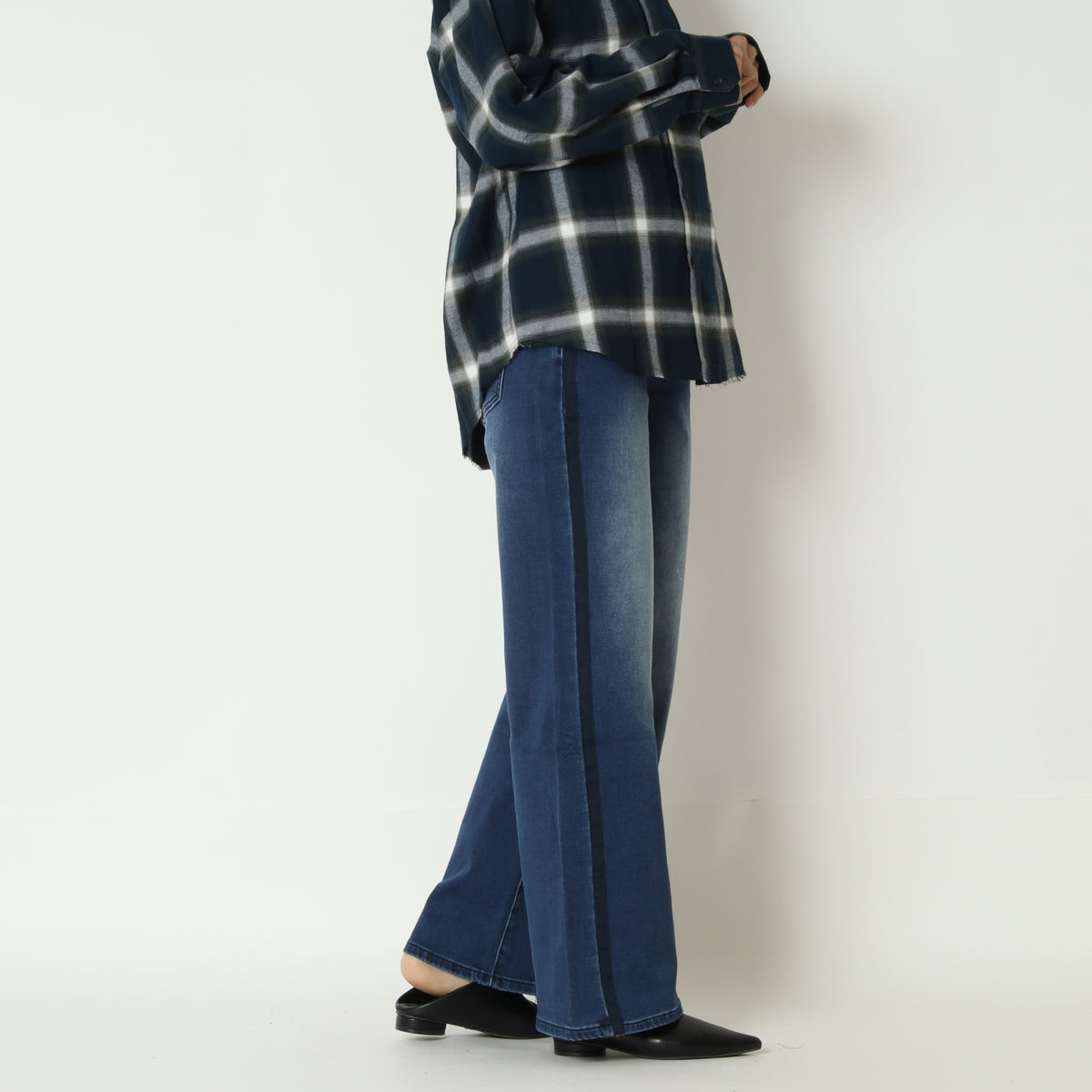 INDKNITサイドラインワイドパンツ ベーシックブルー　WK010