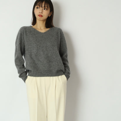 Vネックカシミアブレンドニット　H626317