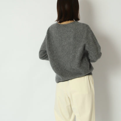 Vネックカシミアブレンドニット　H626317