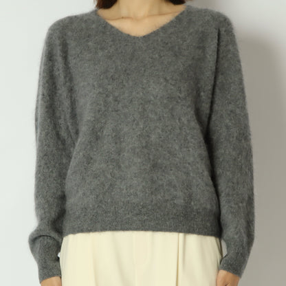 Vネックカシミアブレンドニット　H626317