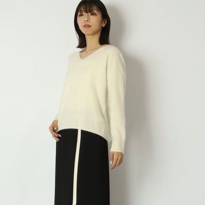 Vネックカシミアブレンドニット　H626317