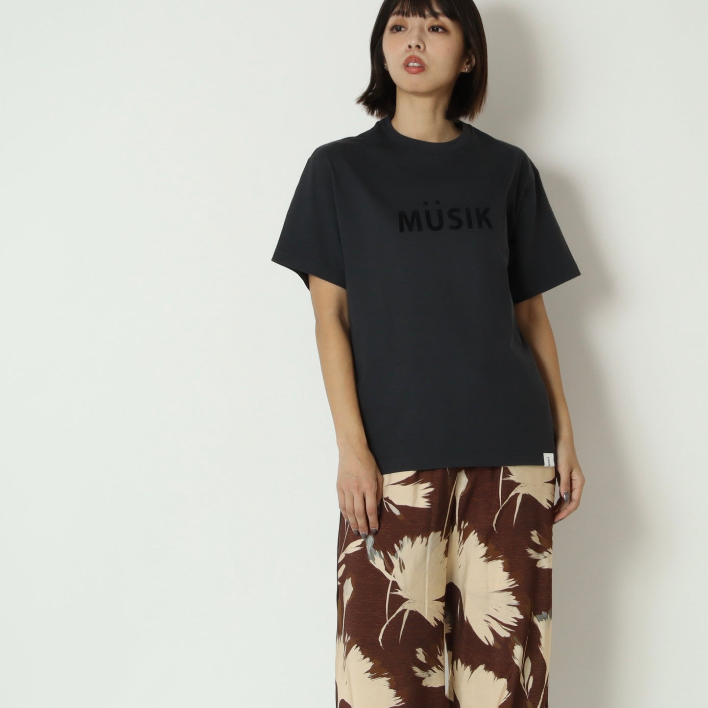 フロッキーロゴTシャツ　943710