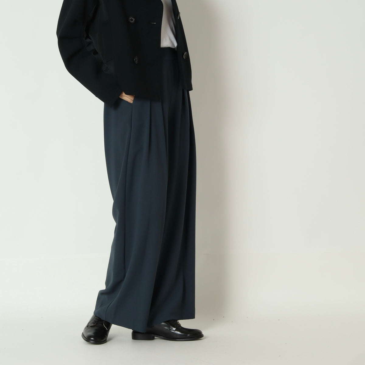ハイウエストストレートパンツA92-027