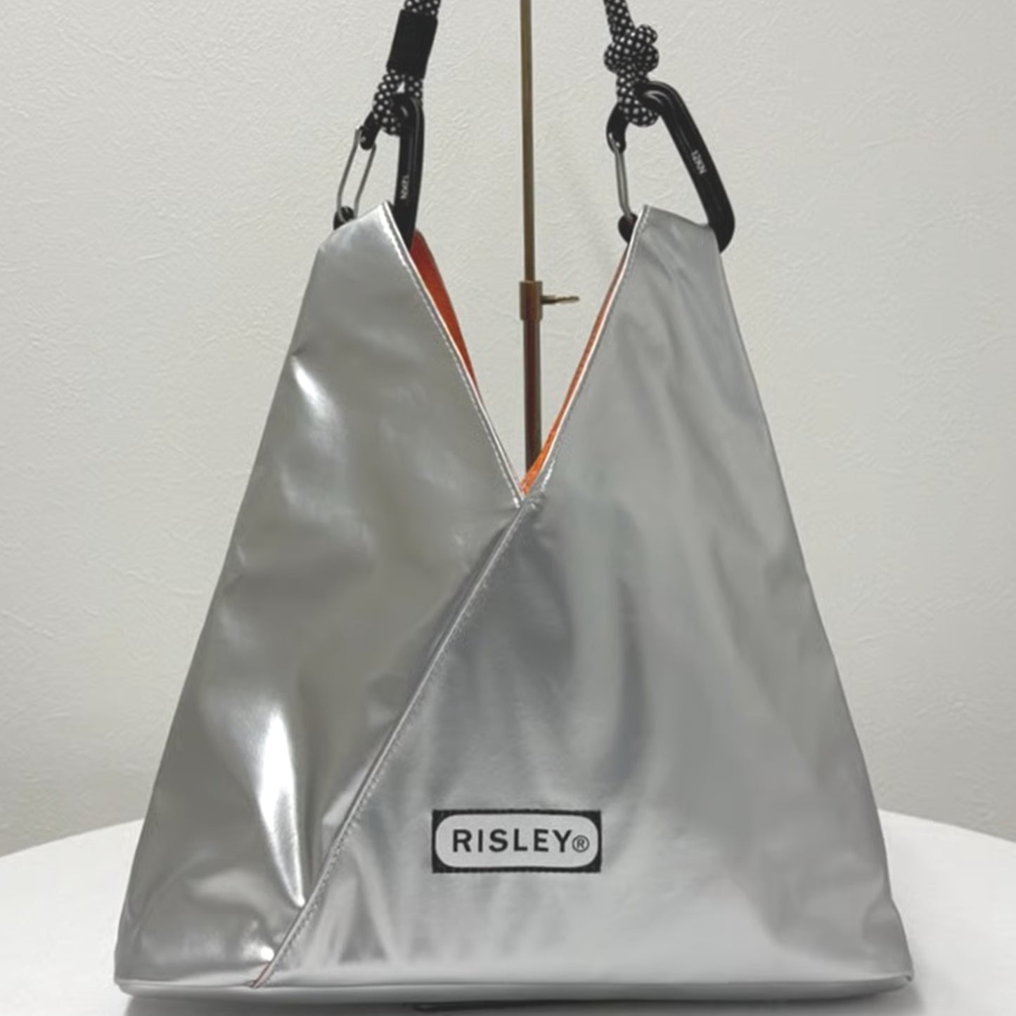 RISLEY×OUTDOORトライアングルミニフリルバッグ R2501TFB37
